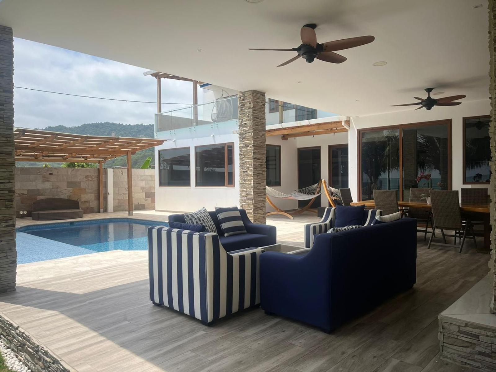 San Clemente Beach House Bed & Breakfast ภายนอก รูปภาพ